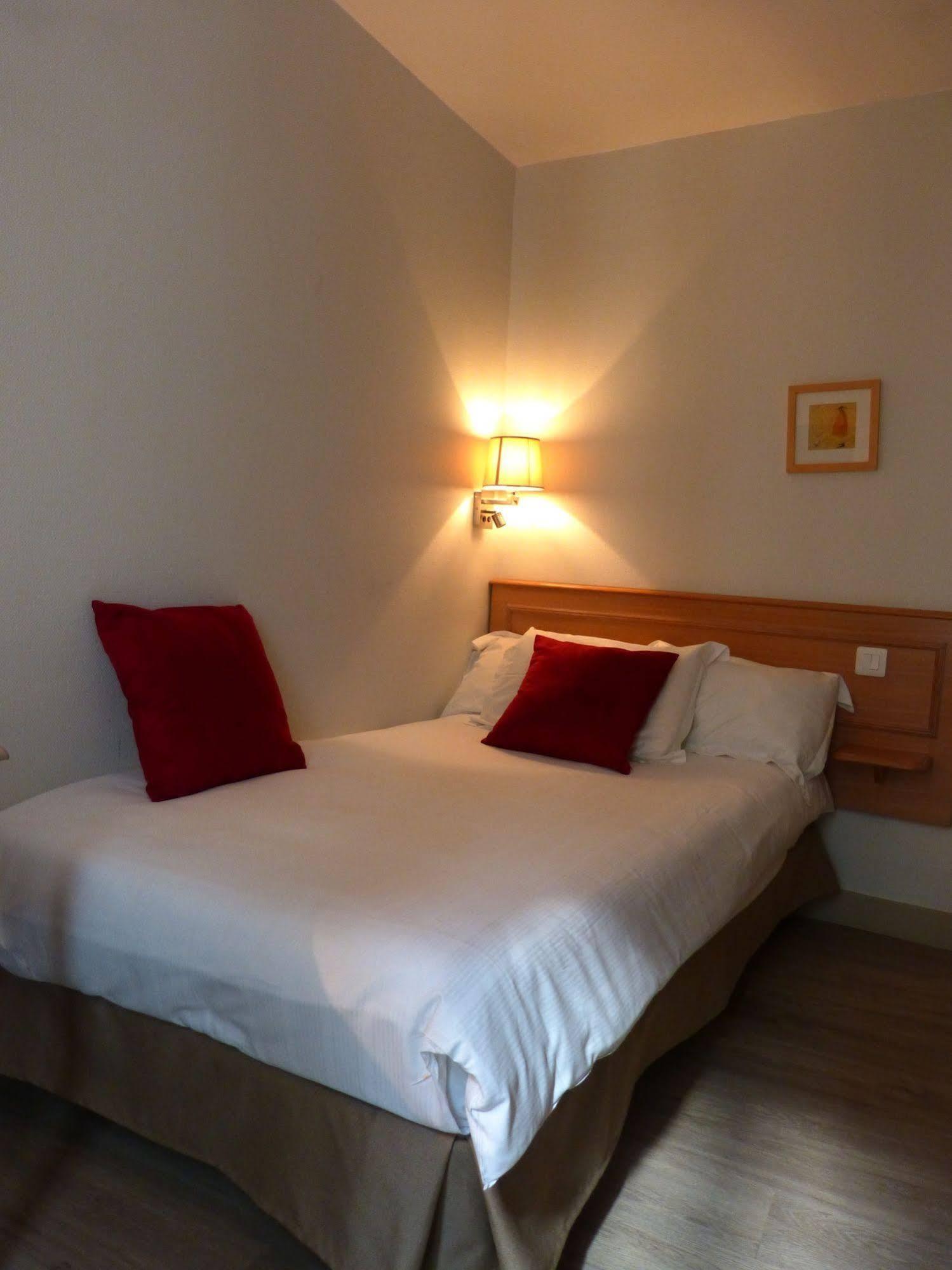 Hotel Little Regina Paryż Zewnętrze zdjęcie