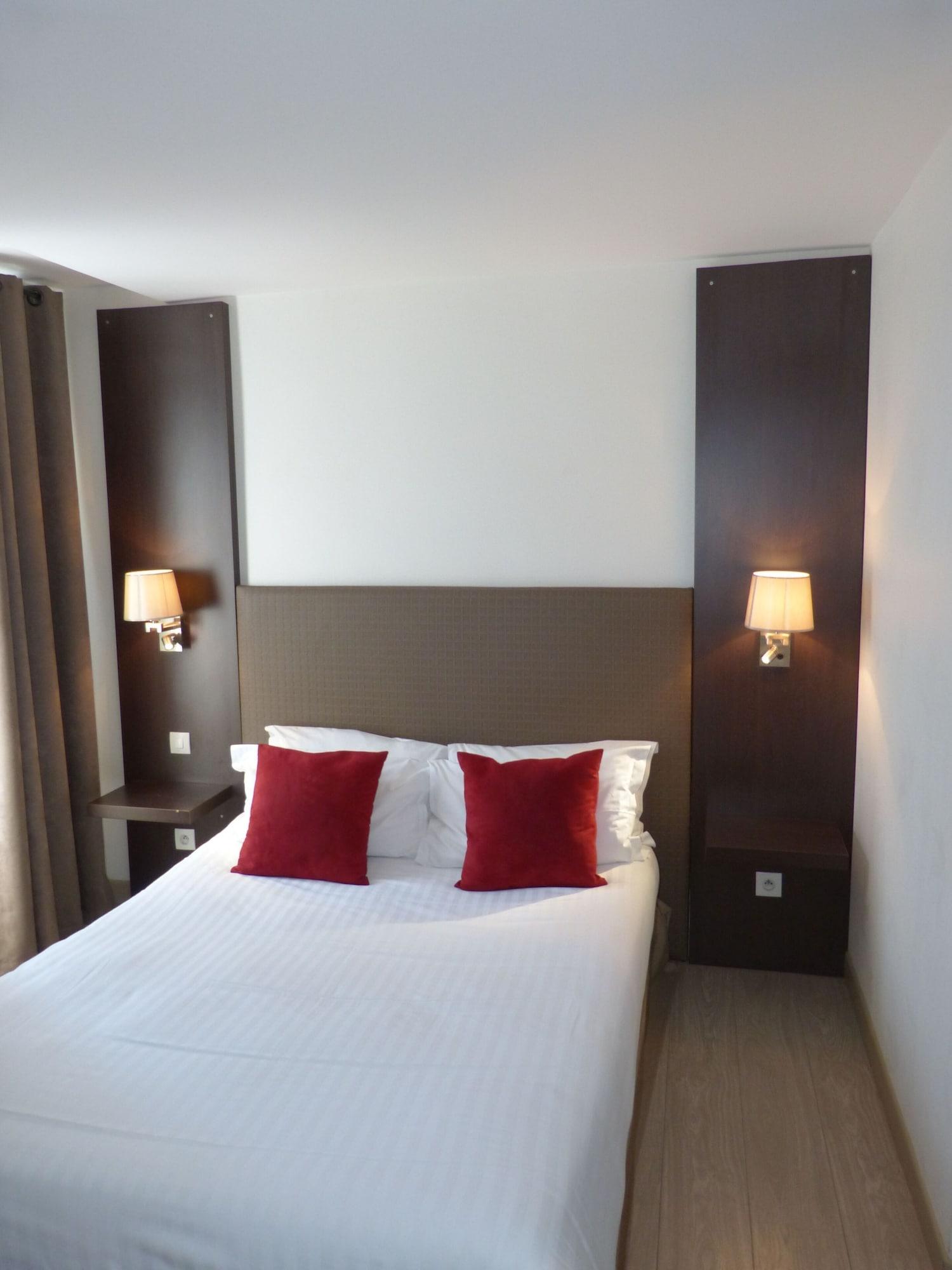 Hotel Little Regina Paryż Zewnętrze zdjęcie