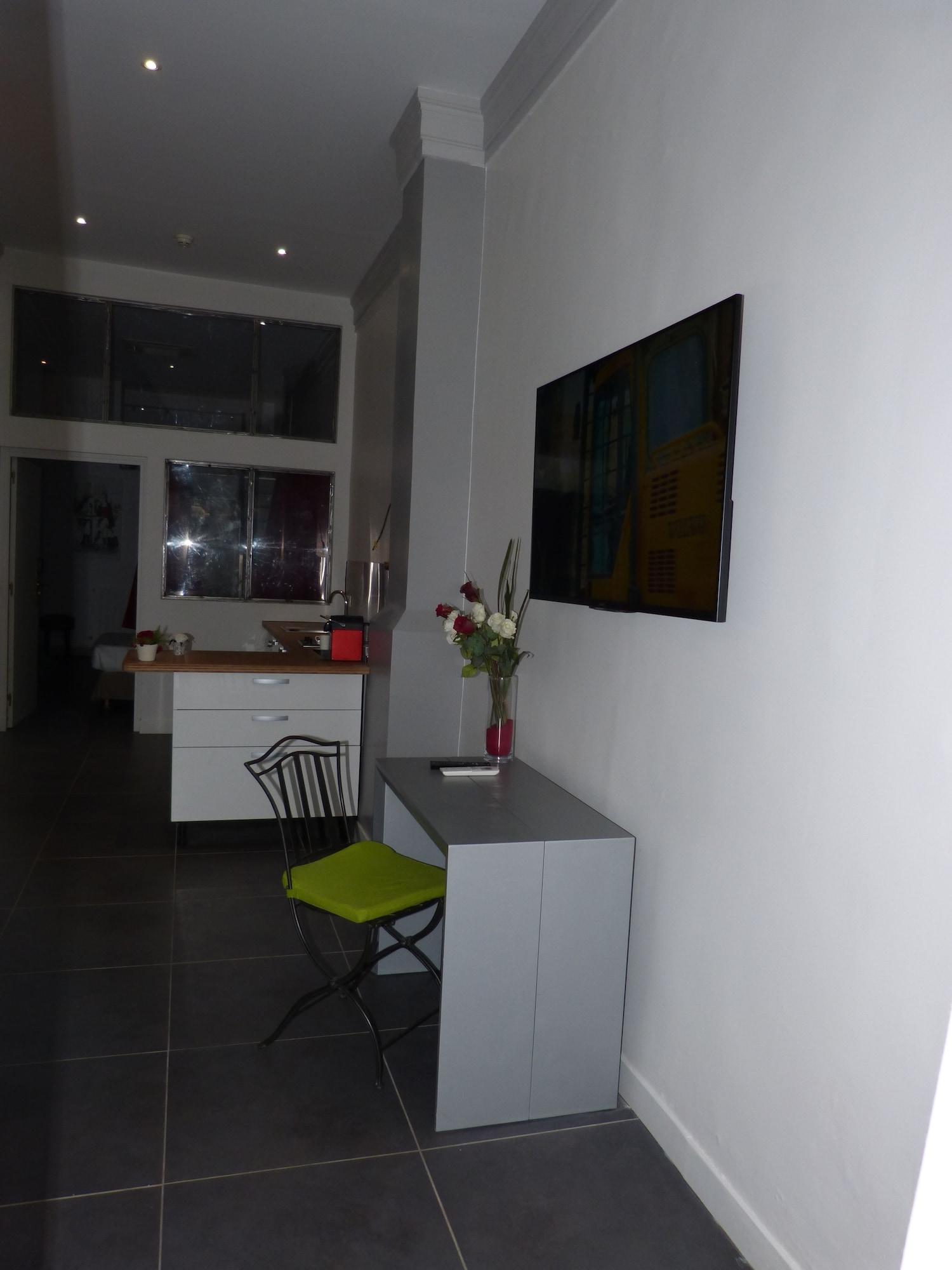 Hotel Little Regina Paryż Zewnętrze zdjęcie