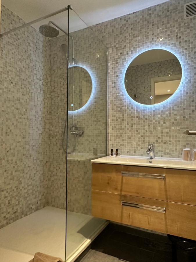 Hotel Little Regina Paryż Zewnętrze zdjęcie